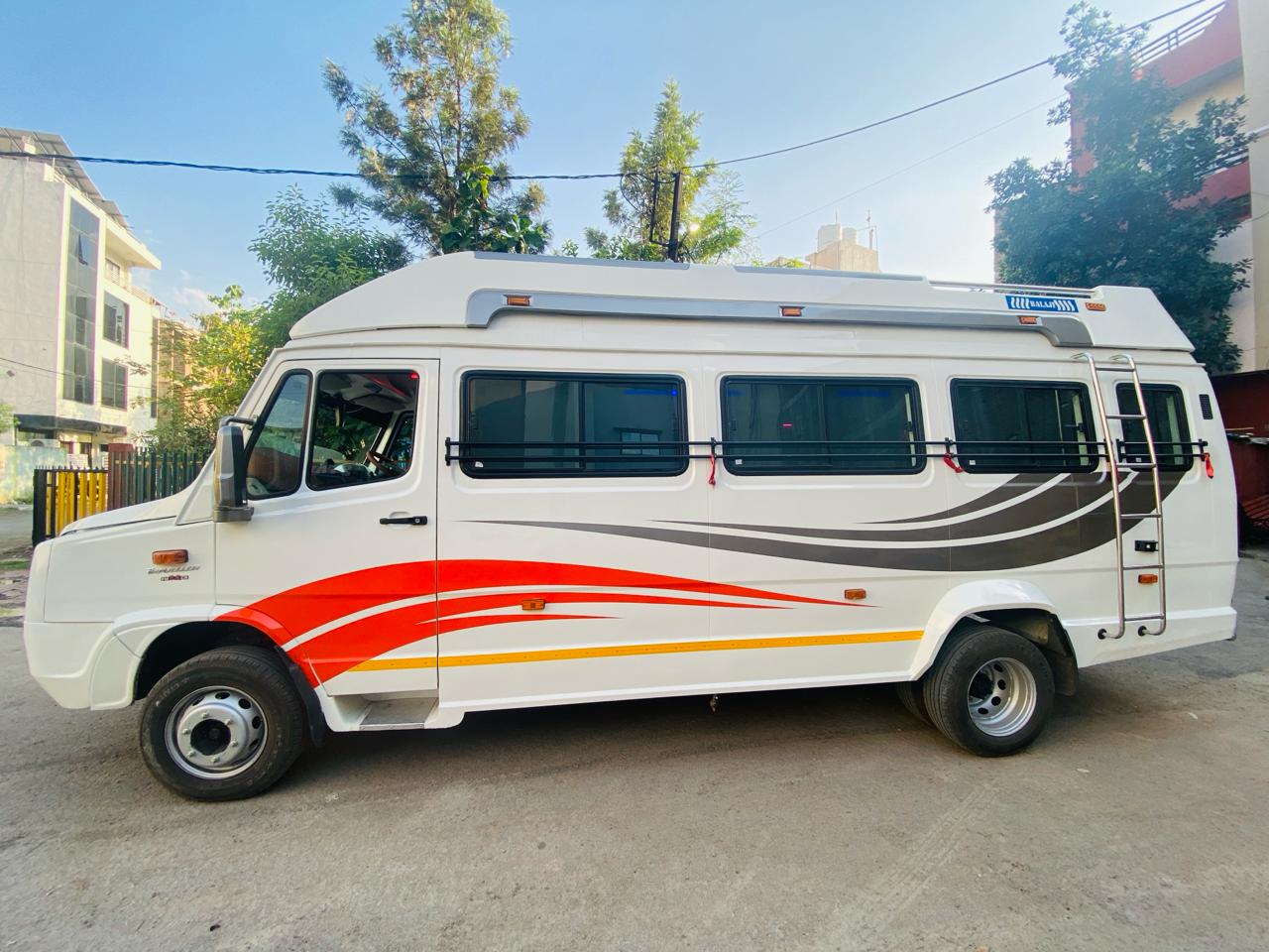 Maharaja Traveller Hire In Indore