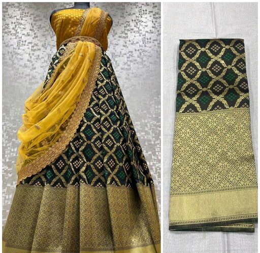 Aagyeyi Ensemble Women Lehenga