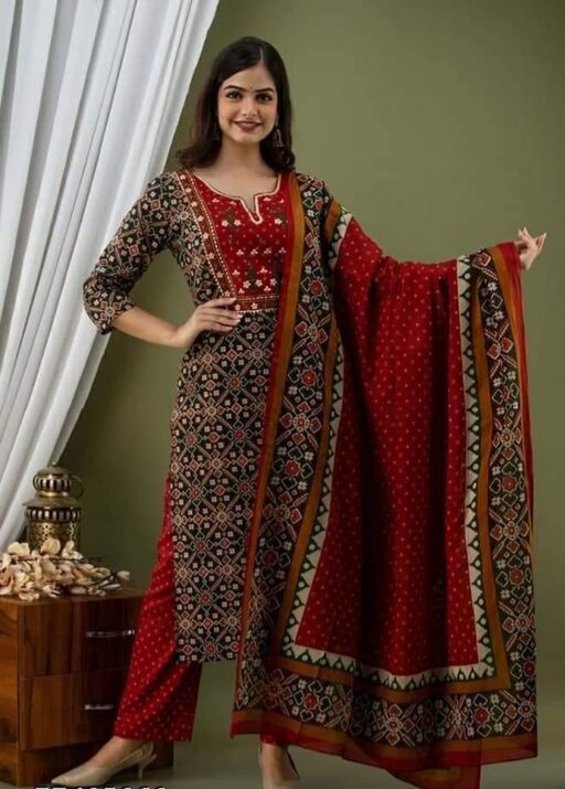 Aagam Ensemble Women Dupatta Sets